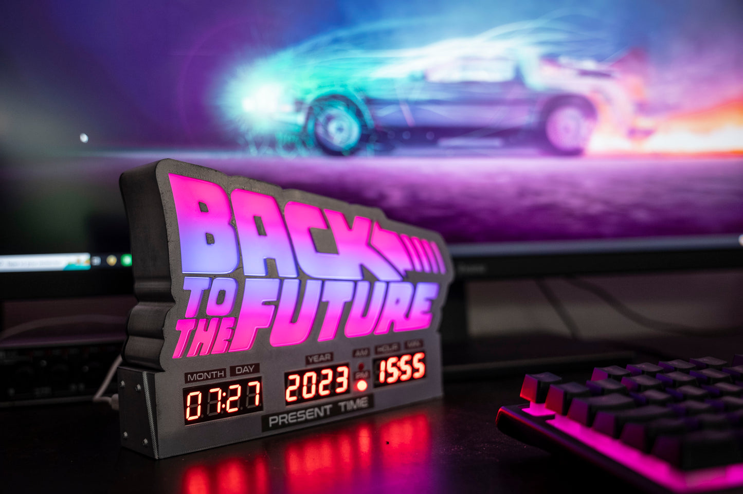 Horloge Delorean Retour Vers le Futur avec LED (OFFICIEL jéjélingé)